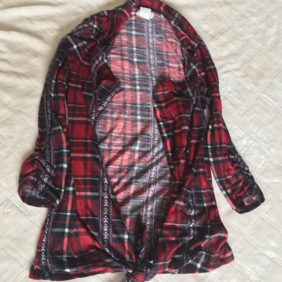 Loose Flannel - Picture 2 of 4